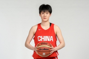 表现不错!贾驭7投4中拿到9分并送出2助攻 没有出现失误