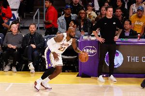 蜘蛛直播_蜘蛛免费NBA在线直播_蜘蛛足球无插件高清观看