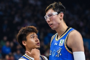 北京VS吉林大名单:桑普森缺阵 周琦、赵睿、姜伟泽领衔