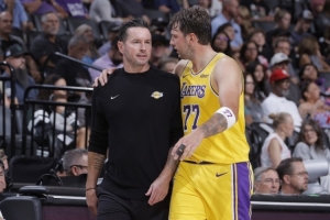 蜘蛛直播-免费无插件直播在线观看_蜘蛛直播nba免费高清现场直播